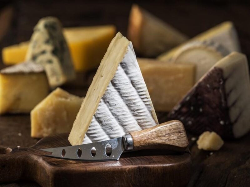 Secret 17TH Cellar Cheese & Wine Tasting in Paris - Expert Guides