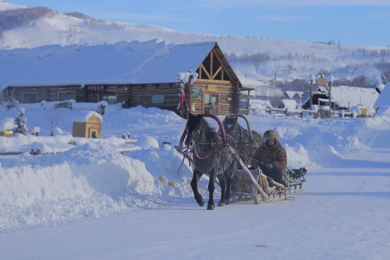 Secret Altay 6-Day Tour (Altay Assembly + 1+1 First Class + Ahe Highway + General Mountain + Baihaba Scenic Area Wooden House + Kanas Scenic Area Accommodation + Hemu Scenic Area Wooden Cabin) - From Altay Airport to the mountain villages