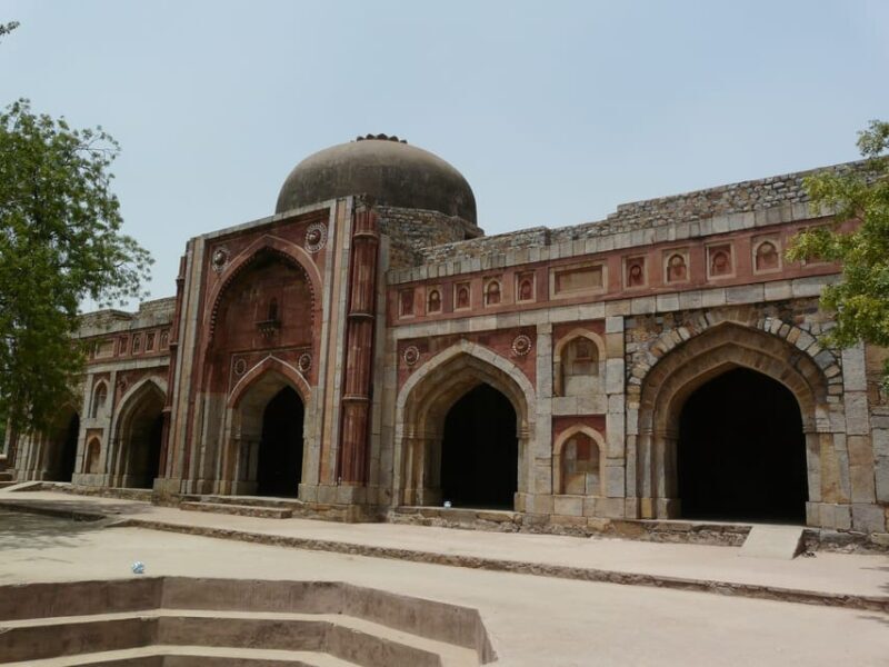 Secret and Spooky Ruins of Mehrauli Archaeological Park - An Introduction to the Mehrauli Archaeological Park Tour
