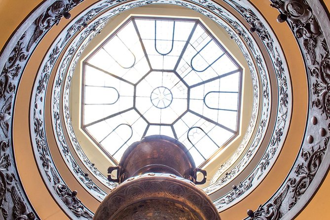 Secret Vatican Off-The-Beaten Path Tour With Sistine Chapel & Carriage Pavillon - Meeting Point Information