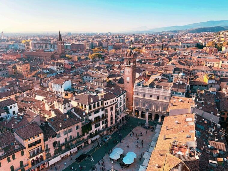 Secret Verona Walking Tour - The Role of the Local Guide