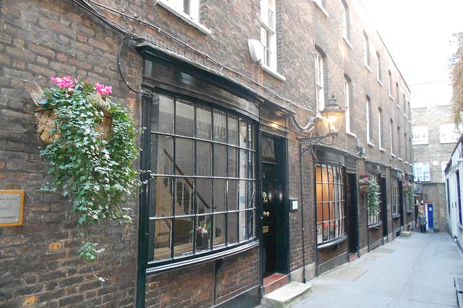 Secret Walking Tour of Central London - Additional Information