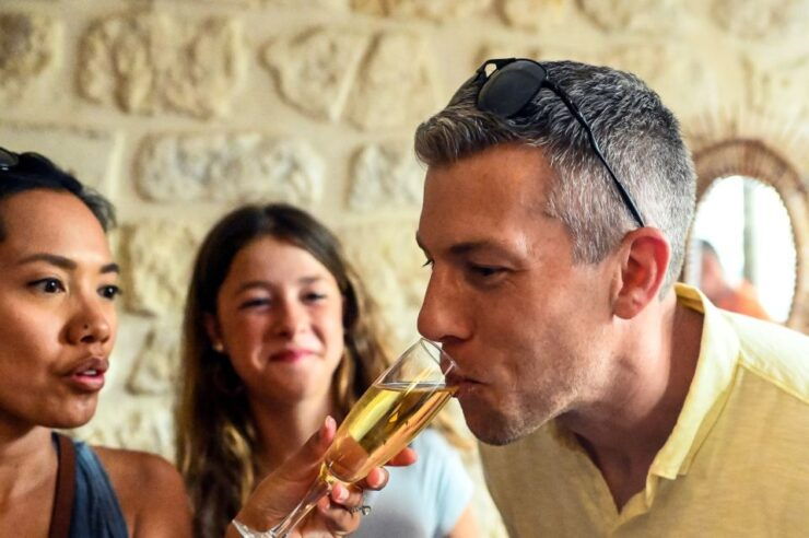 SecretFoodTours Notre Dame - The Heart of Paris - Language and Group Size