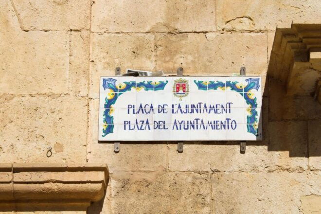 Secrets of Alicante, Self-Guided Interactive Discovery Game - Experience and Description
