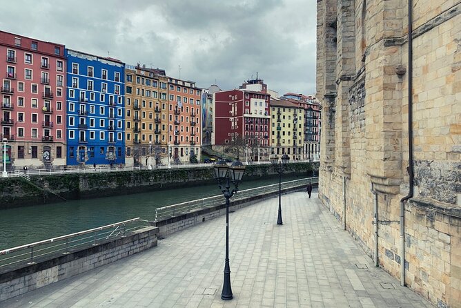 Secrets of Casco Viejo Outdoor Escape Game in Bilbao - Reviews and Ratings