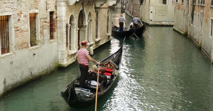 Secrets of Venice: Exclusive Gondola Discovery - Itinerary and Highlights