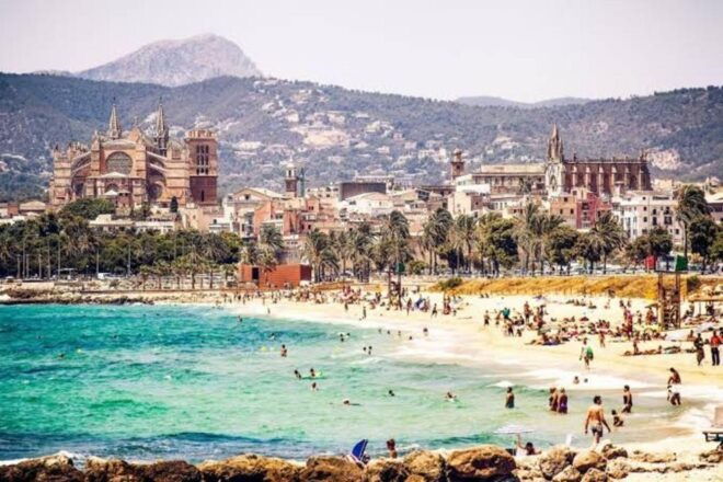 Secrets With the Palma Medieval Jewish Quarter Audio Tour - Tour Route and Attractions