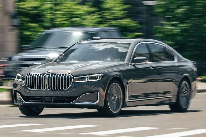 Sedan Arrival Transfer from LaGuardia Airport LGA to Manhattan - The Booking and Flexibility