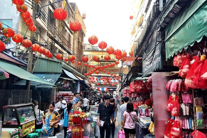 See 15 Bangkok Sights With Fun Local Guide! - Wat Saket (Golden Mount)