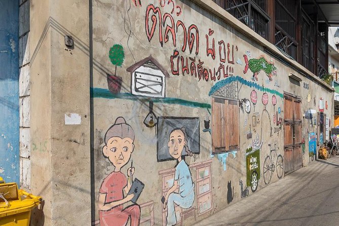 See 15 Top Bangkok Sights. Fun Local Guide! - Floating Market