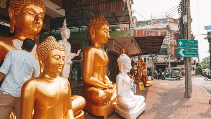 See 15 Top Bangkok Sights. Fun Local Guide - Wat Arun - The Temple of Dawn