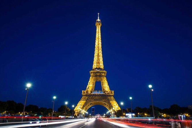 See 15 Top Paris Sights With a Fun Guide (Walking & Metro Tour) - Montmartre District