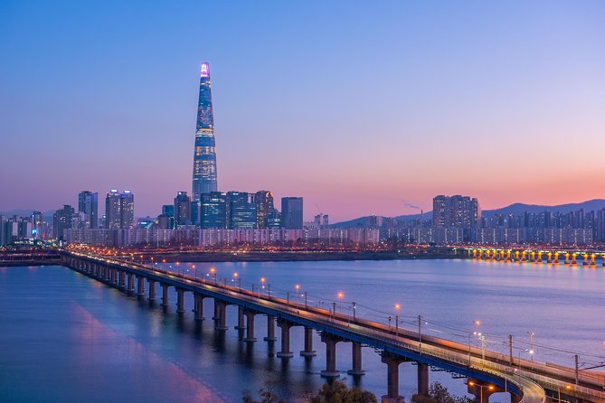 See the City Luxury to Grassroots - Seouls Skyline and Royal Palaces