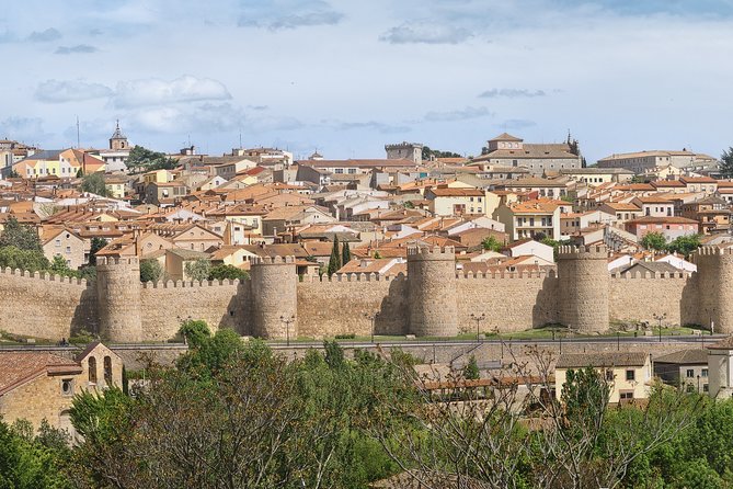 Segovia and Avila Private Tour With Lunch and Hotel Pick up From Madrid - Reviews