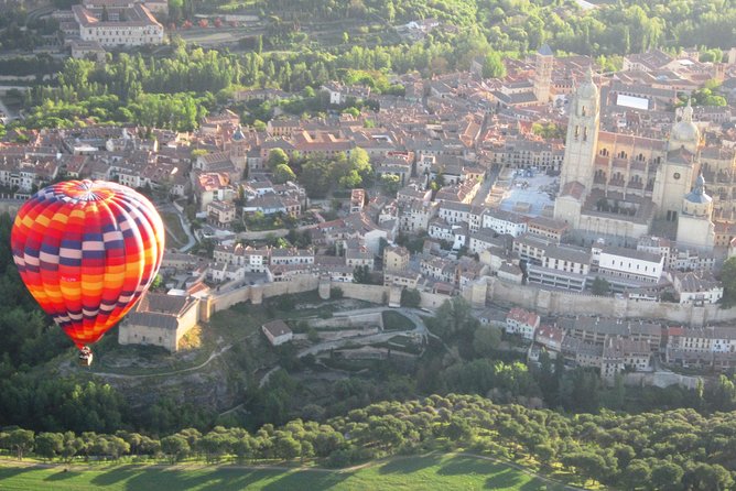 Segovia Balloon Ride - Included Photography and Breakfast With Cava Toast