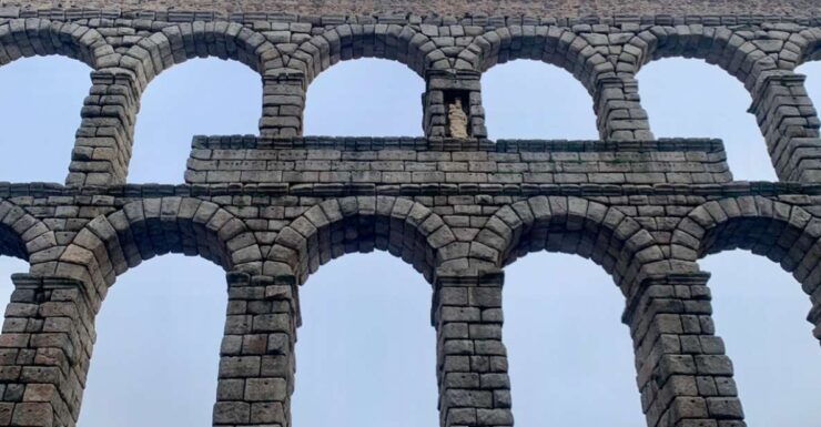 Segovia Genial : Private Guided Walking Tour With Alcazar - Experience Highlights