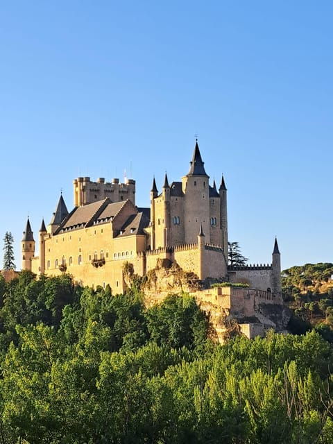 Segovia Heritage + Alcazar - Experience Description