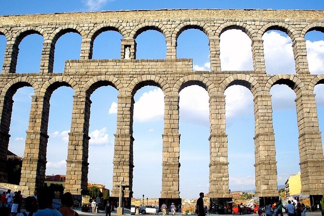 Segovia - Old Town Tour Including Castle Visit - Meeting and Pickup Details