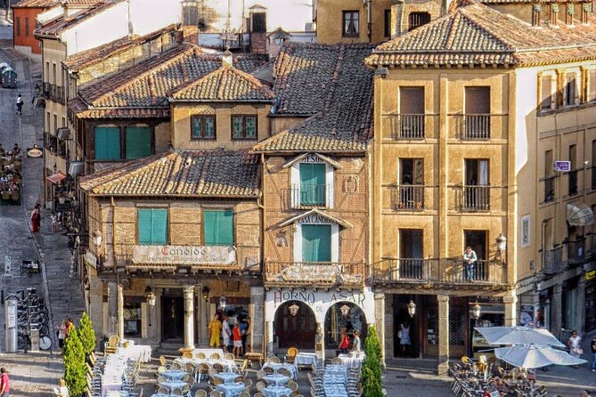 Segovia - Old Town Tour Including Castle Visit - Historical Significance