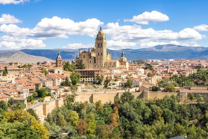 Segovia - Old Town Tour Including Castle Visit - Common Questions