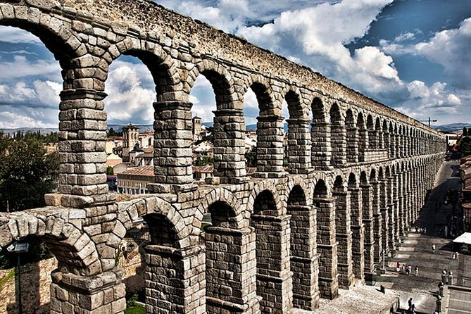 Segovia Private & Customizable Tour From Madrid With Hotel Pick up - Convenient Pickup and Drop-off Points