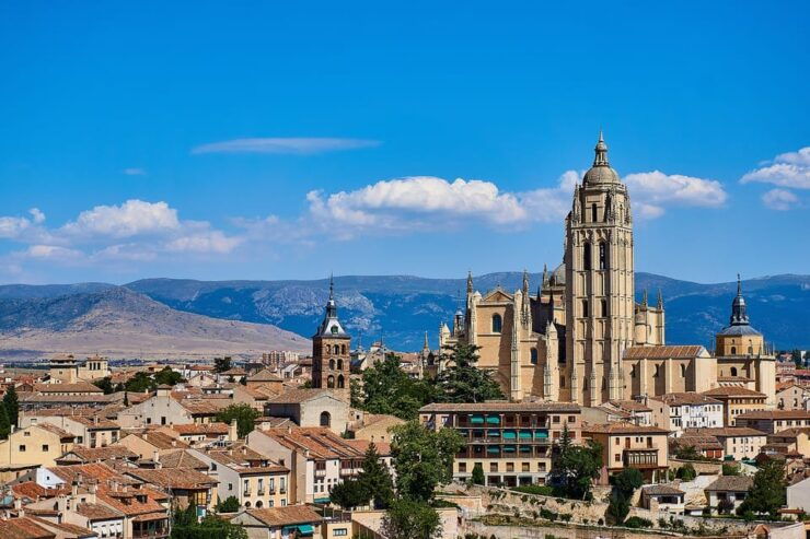 Segovia: Private Guided Tour With Flexible Route - Good To Know