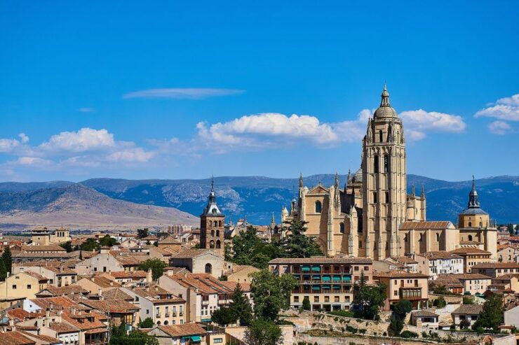 Segovia: Private Guided Tour With Flexible Route - Exclusive Experience