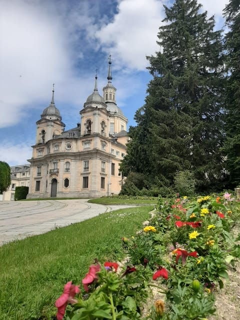 Segovia: Royal Palace of La Granja + Fountains - Dazzling Architecture and Exquisite Gardens