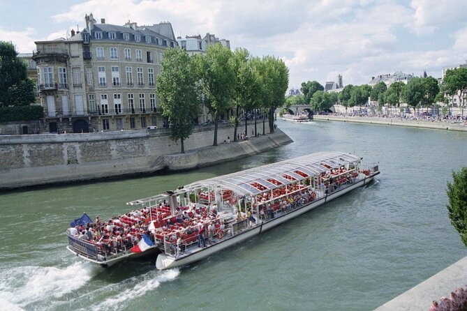 Seine River Cruise With Commentary One Hour Seine Cruise - Selecting Date and Travelers