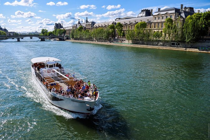 Seine River Guided Cruise and Snacks Options by Vedettes De Paris - Details of the Riverboat Cruise