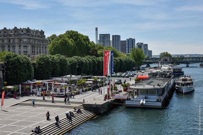 Seine River Guided Cruise and Snacks Options by Vedettes De Paris - Upgrade Options for Aperitifs and Snacks