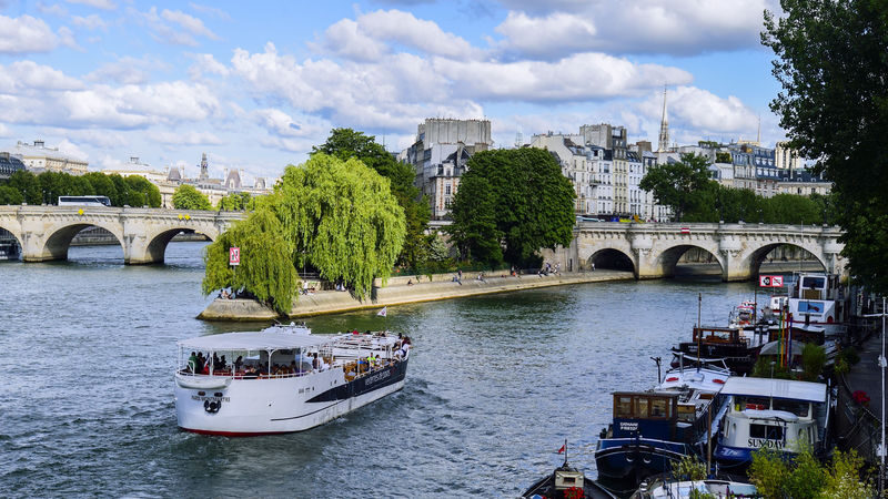Seine River Guided Cruise Tour - Keep the snack add-on in perspective