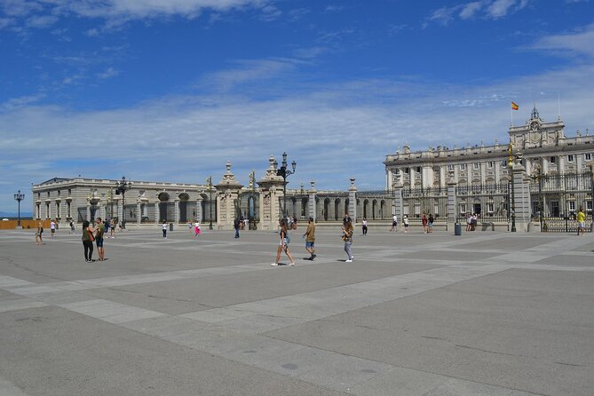 Select Guided Visit to the Royal Palace of Madrid With Entrance - Reviews