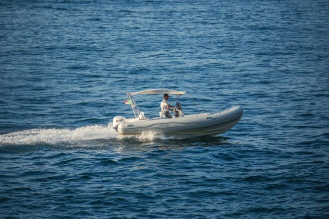 Self-Driving Boat From Marina Grande Di Sorrento - Rental Package Inclusions