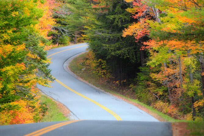 Self-Guided Audio Driving Tour of Vermont, RT100 Scenic Byway - A Deep Dive into the Vermont RT100 Scenic Byway Tour