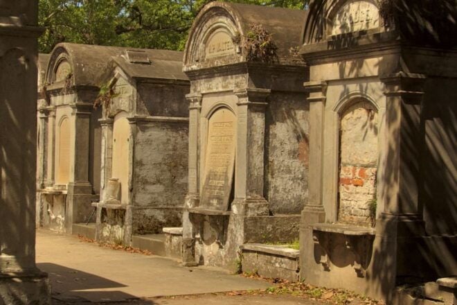 Self Guided Audio Ghost Tour in New Orleans in 6 Languages - Tour Description and Highlights