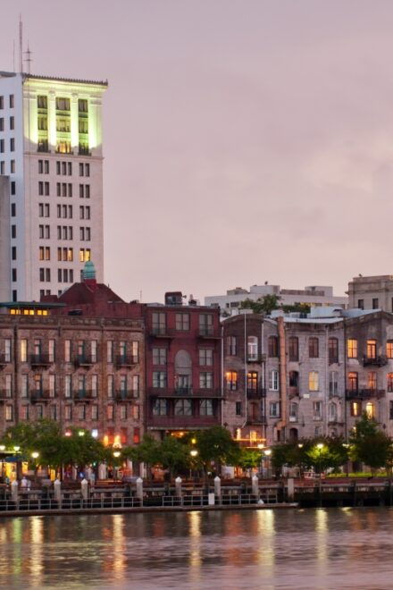 Self Guided Audio Ghost Tour in Savannah in 6 Languages - Features and Inclusions