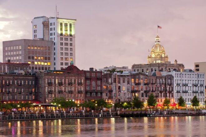 Self Guided Audio Ghost Tour in Savannah in 6 Languages - Accessibility and Cancellation