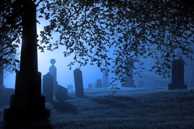 Self-Guided Audio Ghost Tour Through Savannah Shadows - Exploring Savannah’s Haunted Past: A Deep Dive into the Self-Guided Audio Ghost Tour