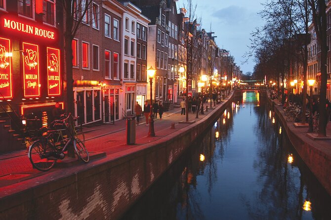 Self-Guided Audio Tour of The Red Light District - The Sum Up