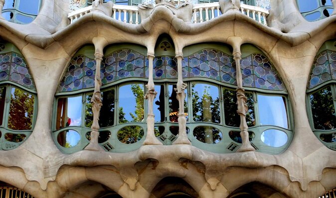 Self-Guided Audio Tour-The Surrealist Barcelona of Dalí and Gaudí - Meeting and Pickup Information