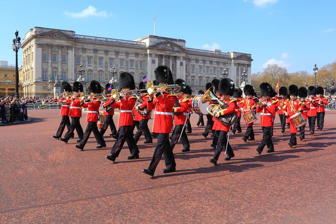 Self-Guided Buckingham Palace and Windsor Castle Tour - Directions