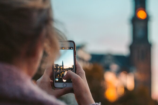 Self-Guided City Quest & First Date in Berlin - Creating Lasting Memories on Your First Date