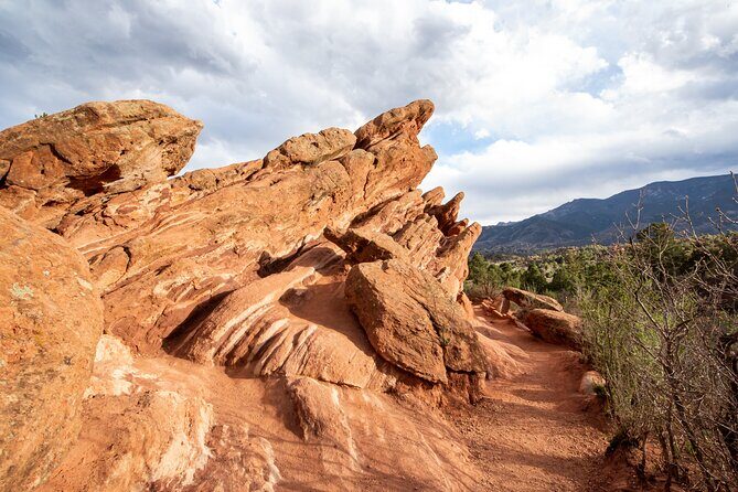 Self Guided Driving and Walking Tour in Garden of the Gods - Who is This Tour Best For?