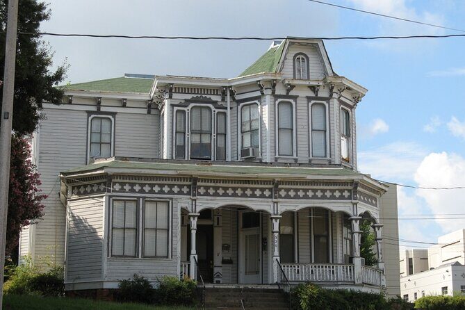 Self-Guided Montgomery Scavenger Hunt: History & Heroes - FAQ