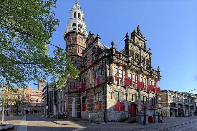 Self-guided Outside Escape Walking Tour in The Hague City Centre - Suitable Age Range