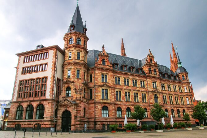 Self-Guided Scavenger Hunt and City Rally in Wiesbaden - Historical Connection