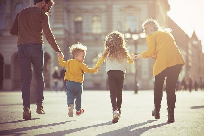 Self-Guided Scavenger Hunt: Goldens Journey from Gold! - A Closer Look at the Golden Scavenger Hunt Experience