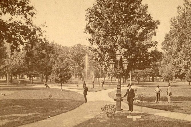 Self-Guided Scavenger Hunt: Kalamazoo Fun - Exploring the Details: What the Experience Offers