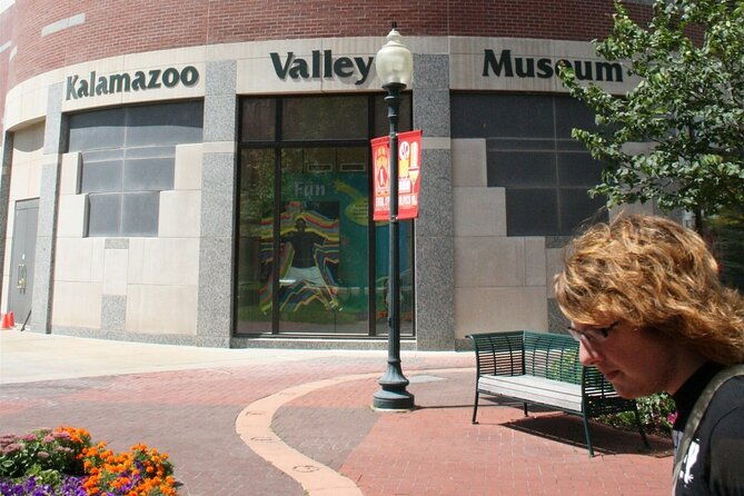 Self-Guided Scavenger Hunt: Kalamazoo Fun - Exploring the Kalamazoo Self-Guided Scavenger Hunt